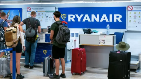 ryanair poplatky