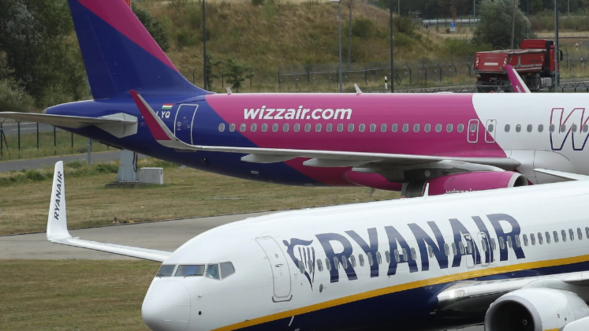 WIZZ-AND-RYANAIR